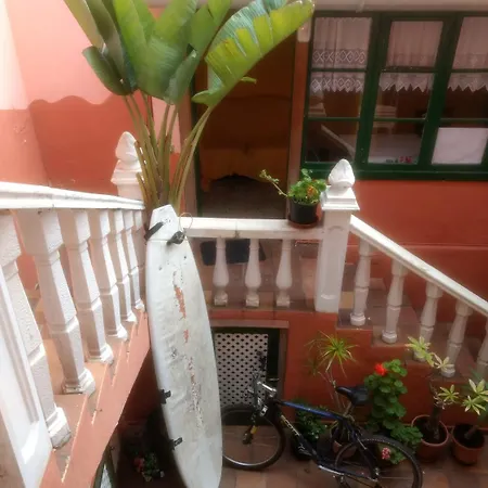 Vandrarhem Tenerife *